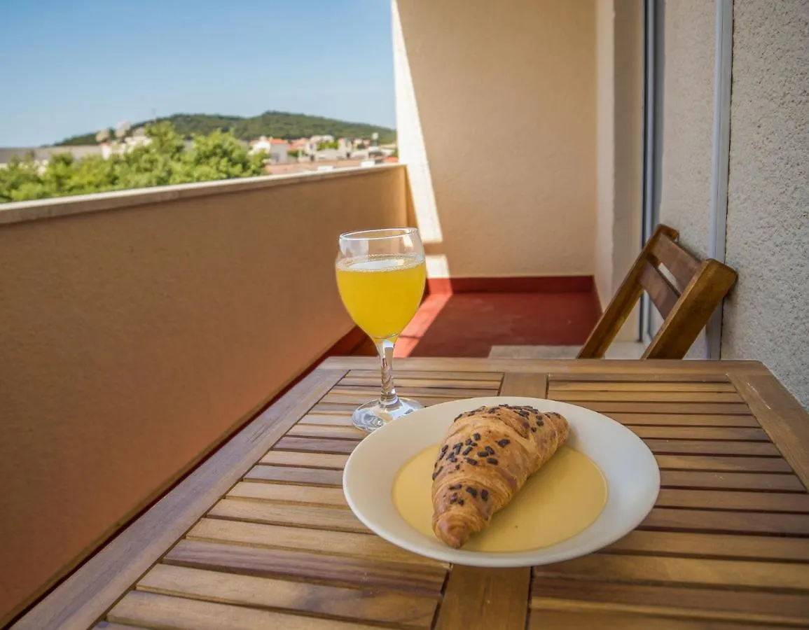 Apartment Saltare Solis Split